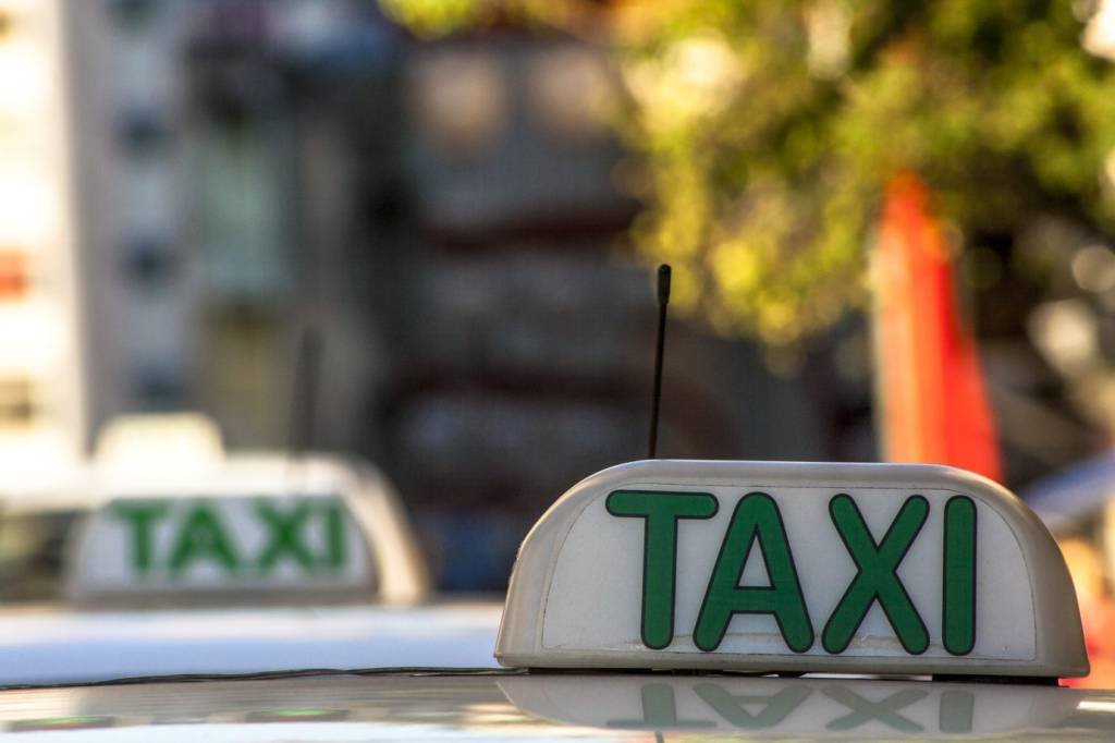 Taxi-em-Bonito-MS